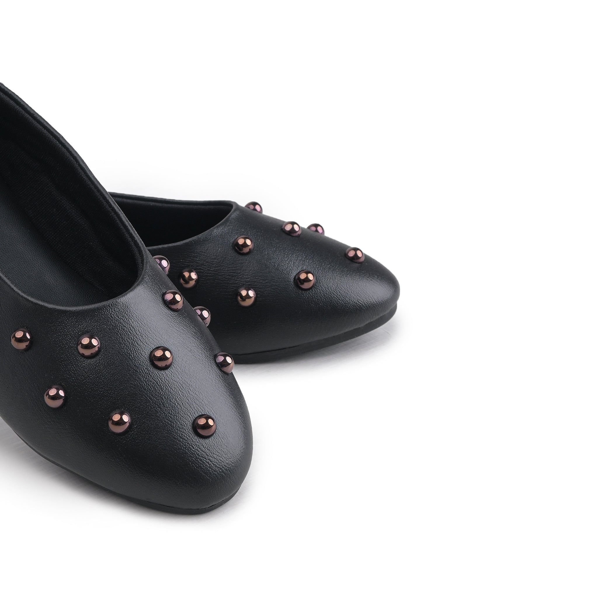 Black Elegant Studded Pumps